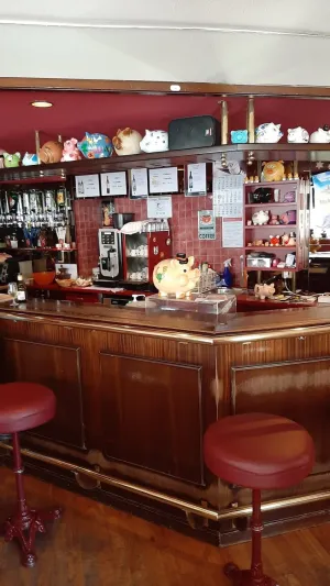 James Pub