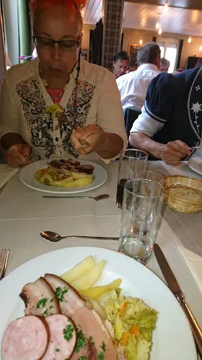 Café-Restaurant La Pinte