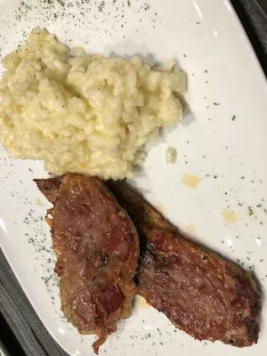 Restaurant & Café im Schweizerhaus Riehen