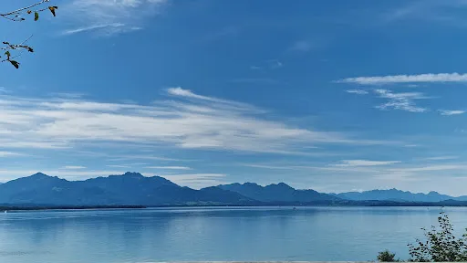 Bild von Beim Wegmacher - Biergarten am Chiemsee mit regionaler Küche - Kiosk