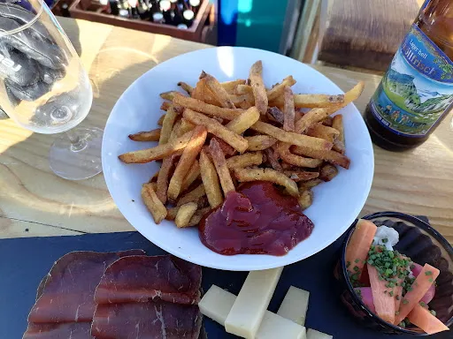 Restaurant und Camping Muntanela Radons