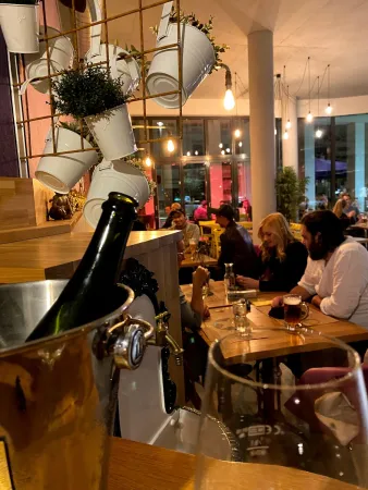 Bild von STERN Café Bar Burger&amp;Steak