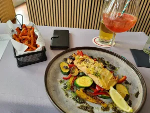 Tanily - Restaurant & Bar