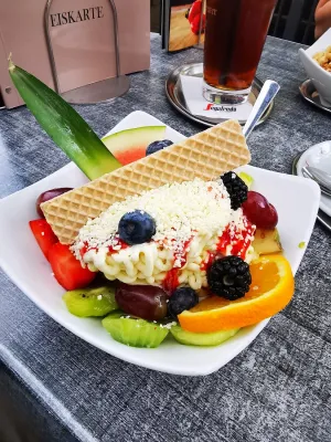 Ice Cream Parlor Pizzeria Roma