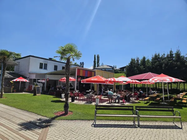 Bild von Wohnzimmer- lokal im Freibad