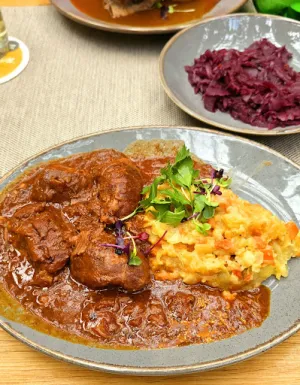 Hinterhöfle, Wein-, Biergarten & mehr im Herzen der Altstadt