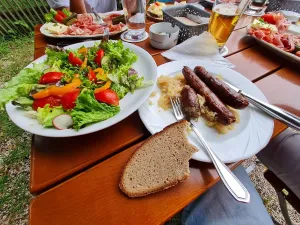 Gasthaus Alte Schule mit Biergarten
