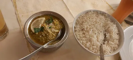 Bild von Indisches Restaurant Hochstraße 15. 82481 Mittenwald