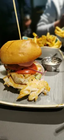 Bild von FIFTY SEVEN - Burger & Bowls 57