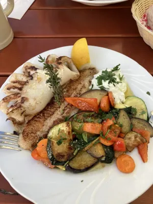 Syros Restaurant