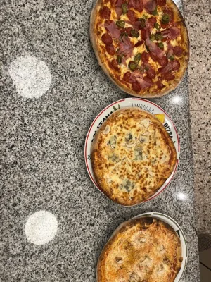 Holzofen Pizzeria Calabria