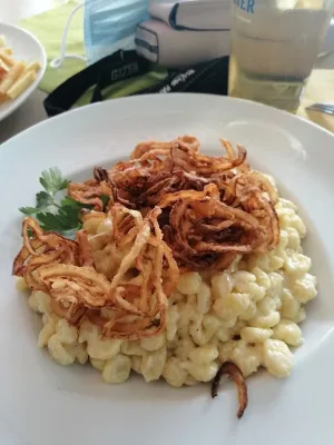 Gaststätte Café Bistro UKM