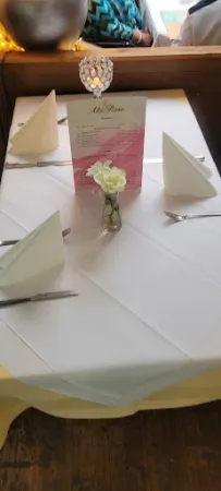 Bild von Alte Rose deutsch-kroatische Küche