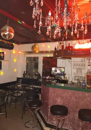 Raths Lounge