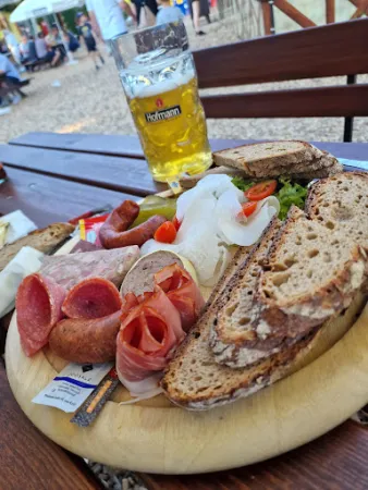 Bild von Baumhaus der Biergarten