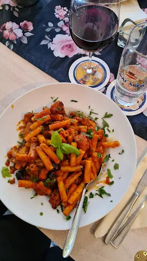 Bistro Amari