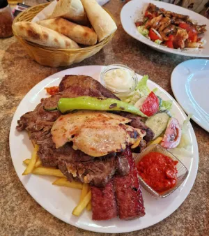 Harmonie Balkan-Grill