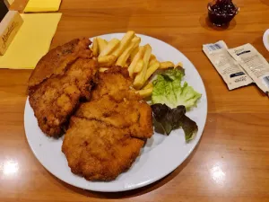 Cafe Dali's Island