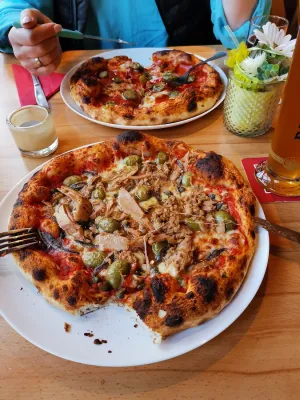 Leos DIE PIZZA & KEBAP Stube